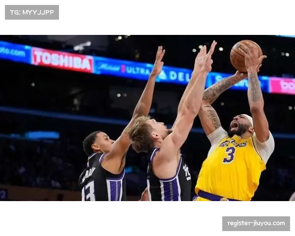 湖人防守体系得到改善 但内线深度问题依然存在